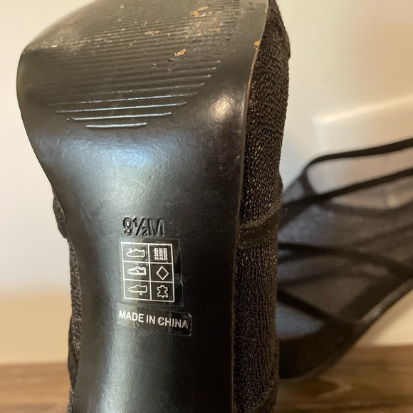 M by Marinelli PeepToe Size9.5 Black Mesh Panels Suede Edgy Baddie Coquette Sexy - Picture 5 of 10